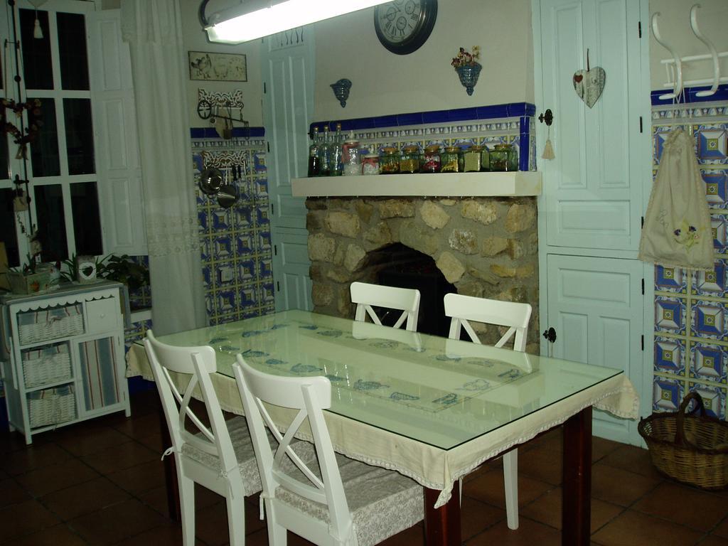 Alojamiento San Juan Bautista กาซอร์ลา ภายนอก รูปภาพ
